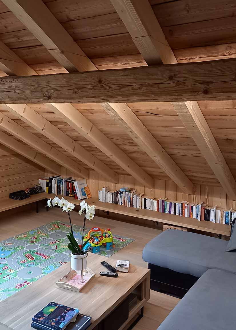 Intérieur de poutre vieux mélèze brossé